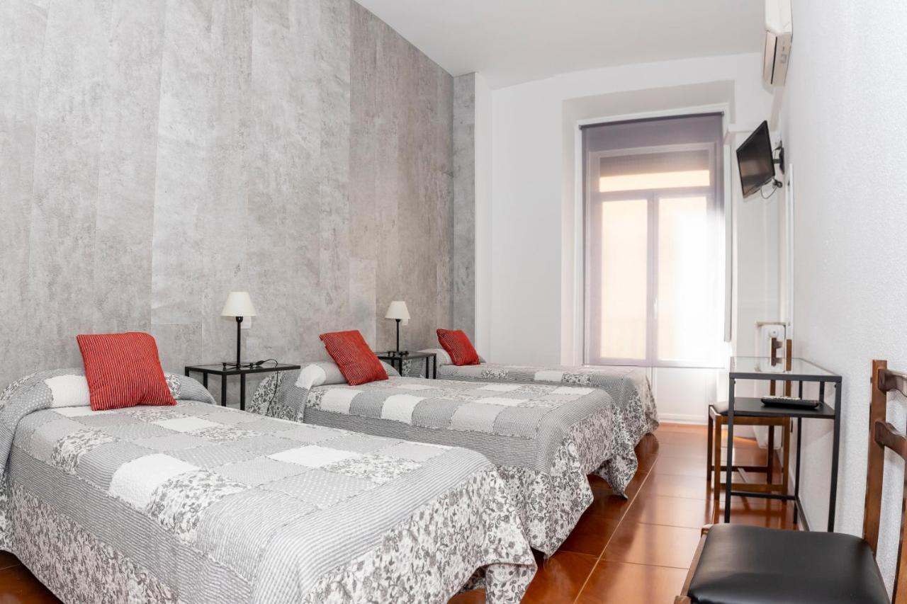 Hostal Tokio Madrid Eksteriør bilde