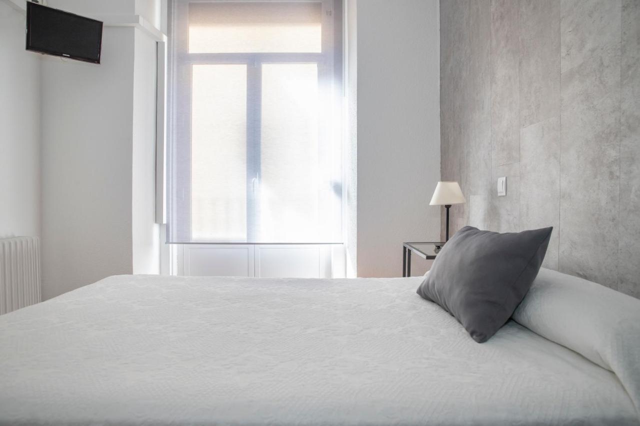 Hostal Tokio Madrid Eksteriør bilde