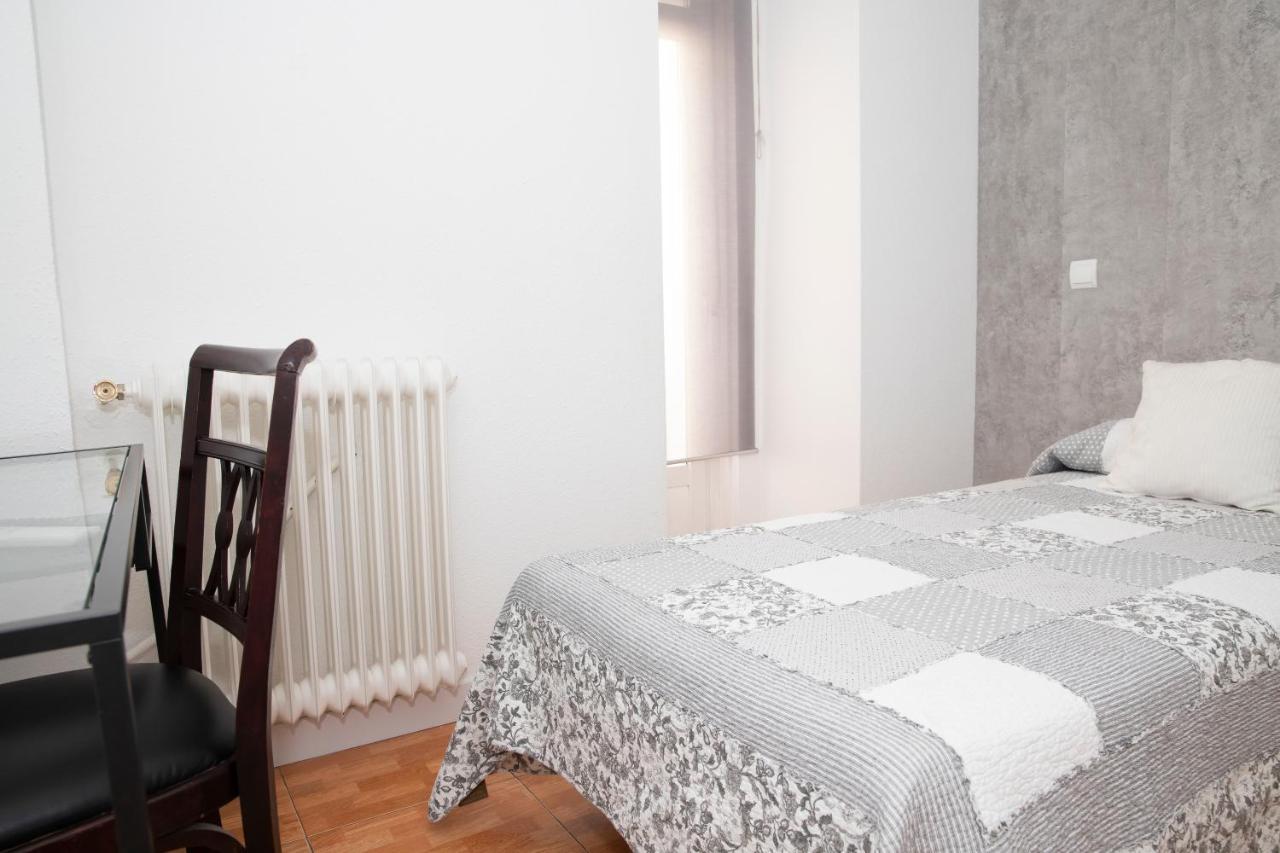 Hostal Tokio Madrid Eksteriør bilde